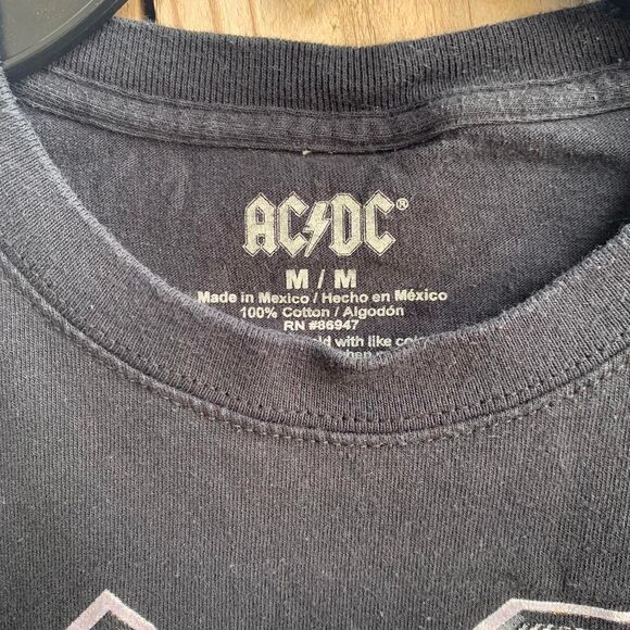 AC/DC Back in Black Tour 2016 black cotton t-shirt Size M - Picture 3 of 6